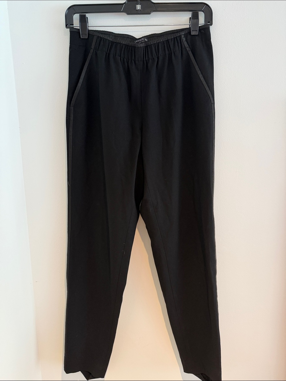 Lafayette 148 New York Black Elastic-Waist Tapered Pants
